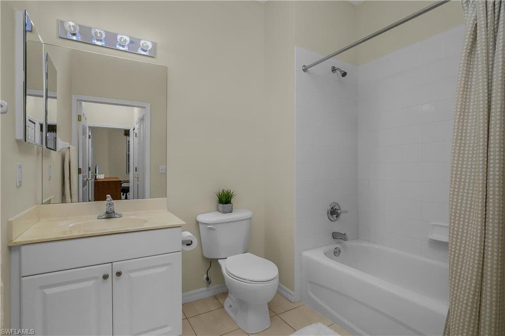 4863 Hampshire CT 104-24