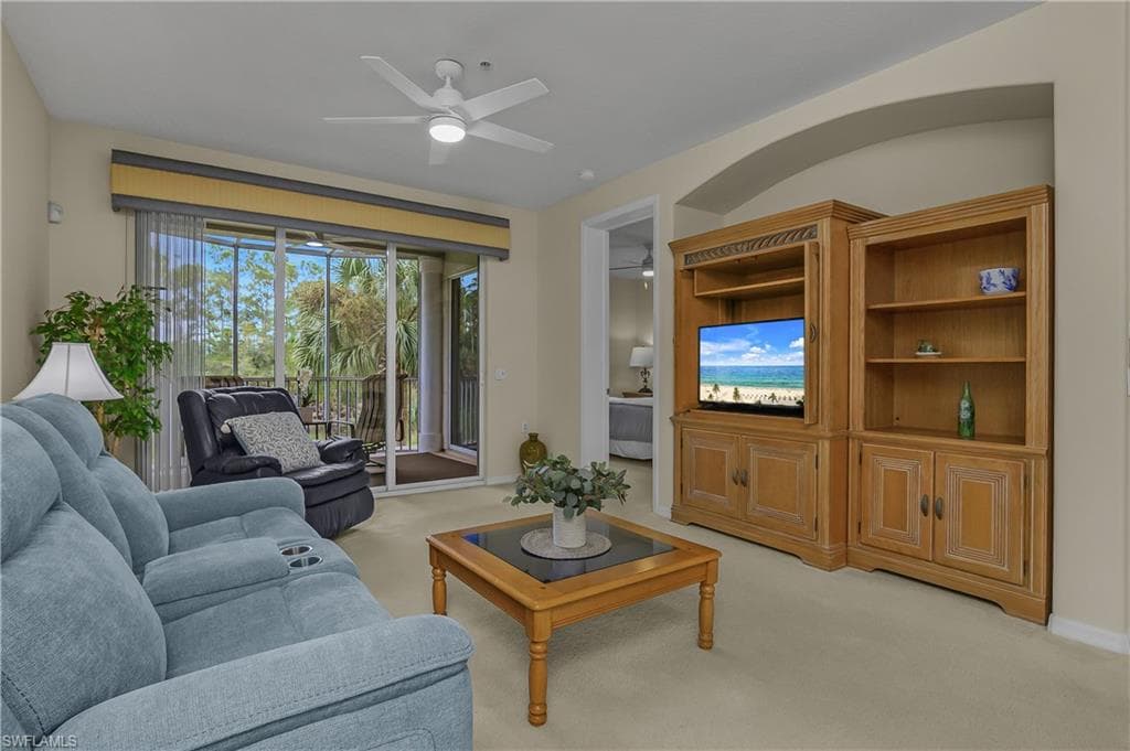4863 Hampshire CT 104-8