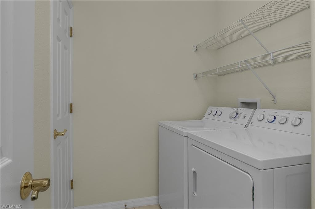 4863 Hampshire CT 104-25
