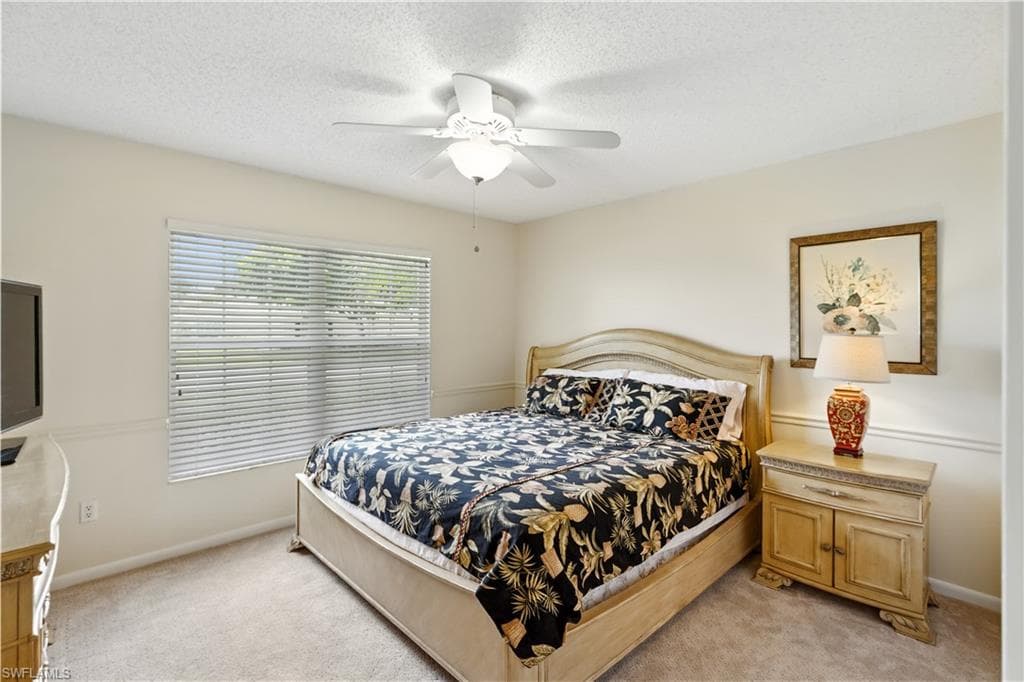1267 Hazeltine DR-13