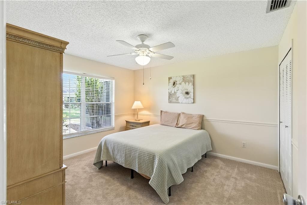 1267 Hazeltine DR-16
