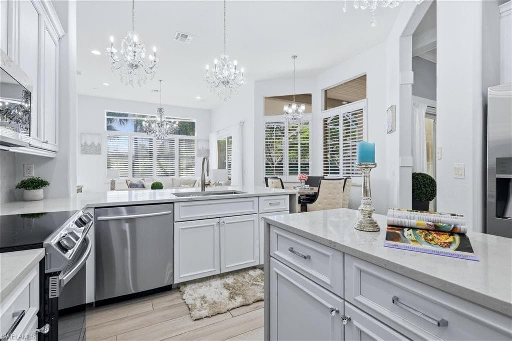 8910 Paseo De Valencia ST-13