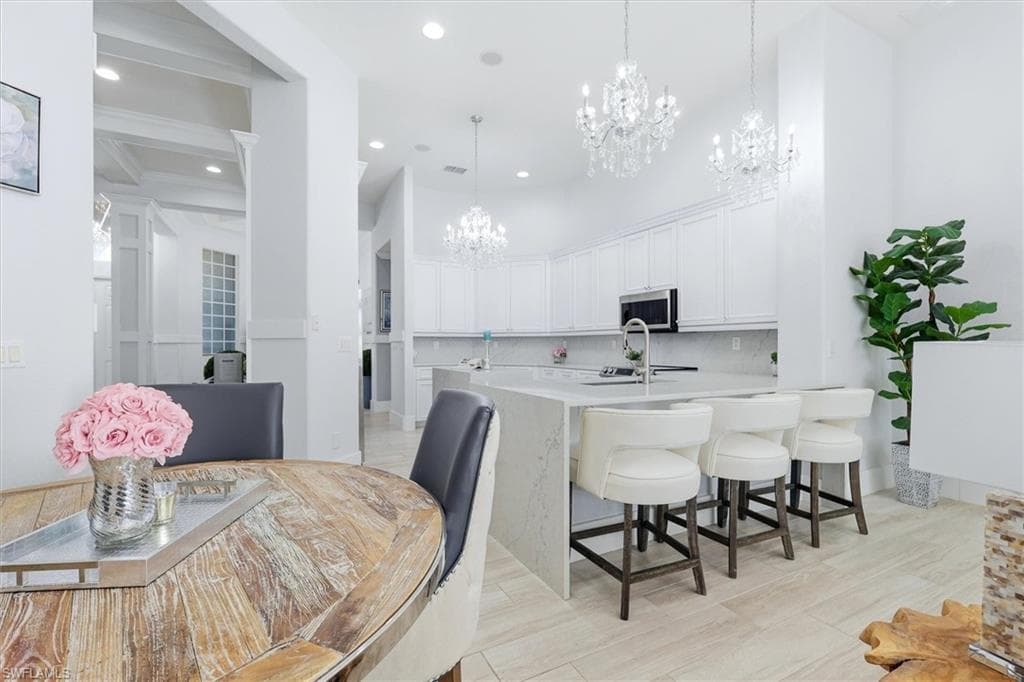 8910 Paseo De Valencia ST-12
