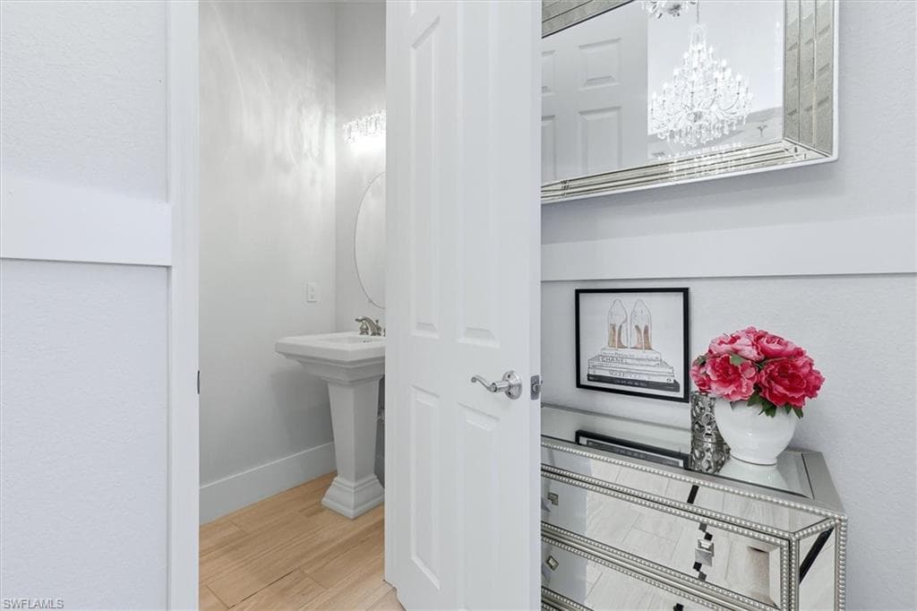 8910 Paseo De Valencia ST-35