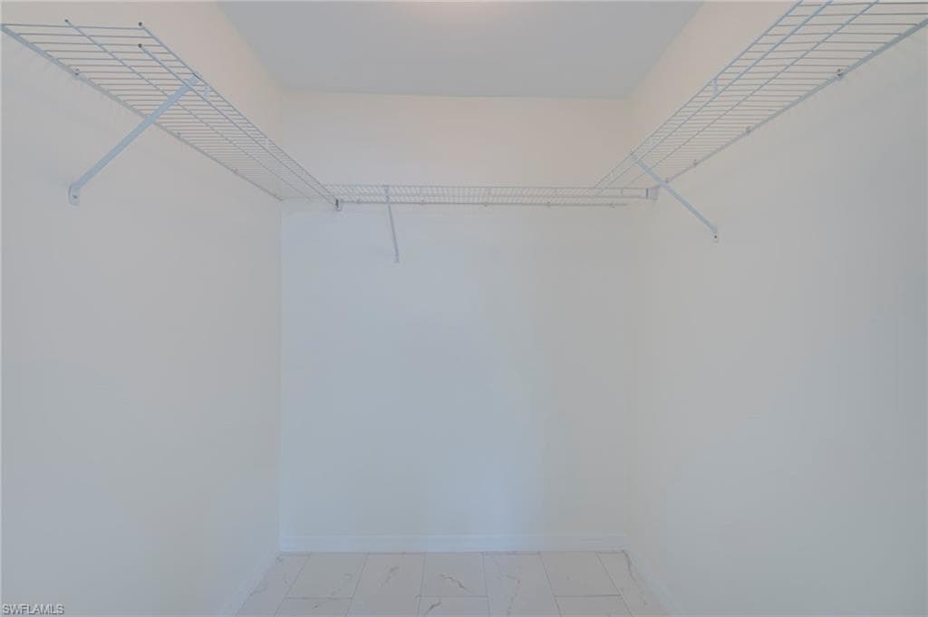 3225 E Riverside DR 21B-16
