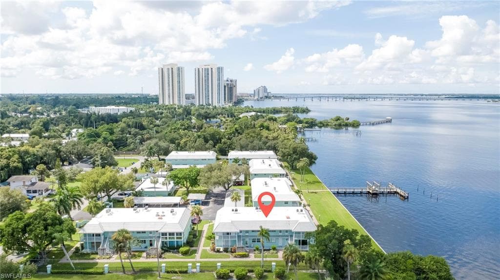 3225 E Riverside DR 21B-20