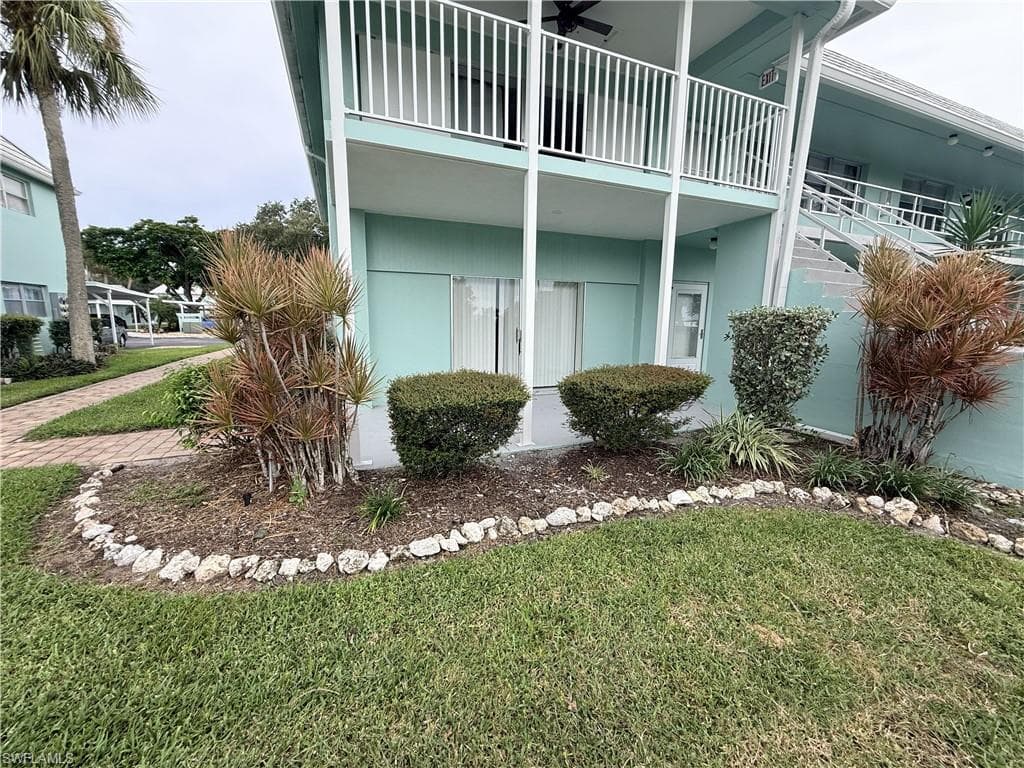 3225 E Riverside DR 21B-9