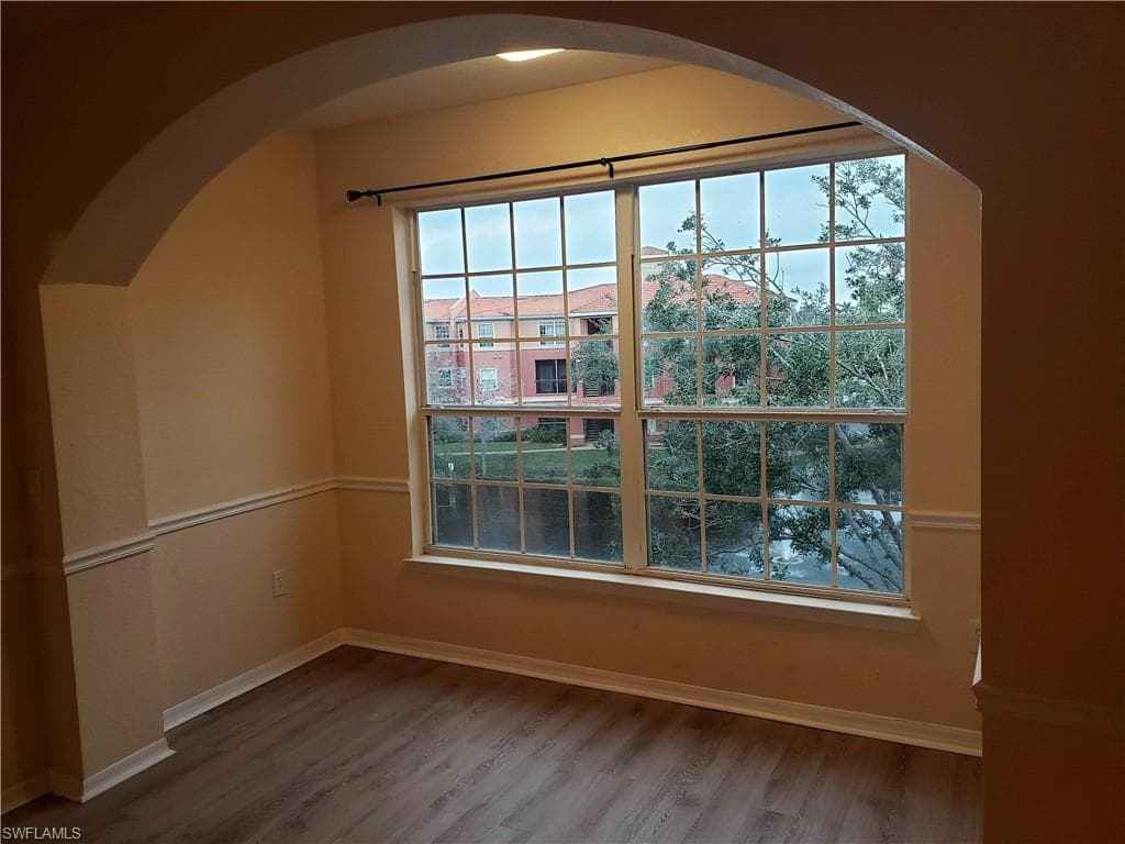 23640 Walden Center DR 307-7
