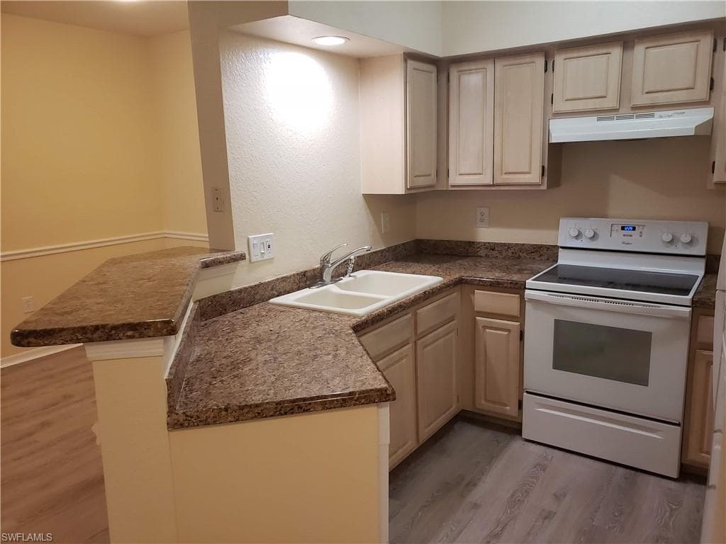 23640 Walden Center DR 307-10