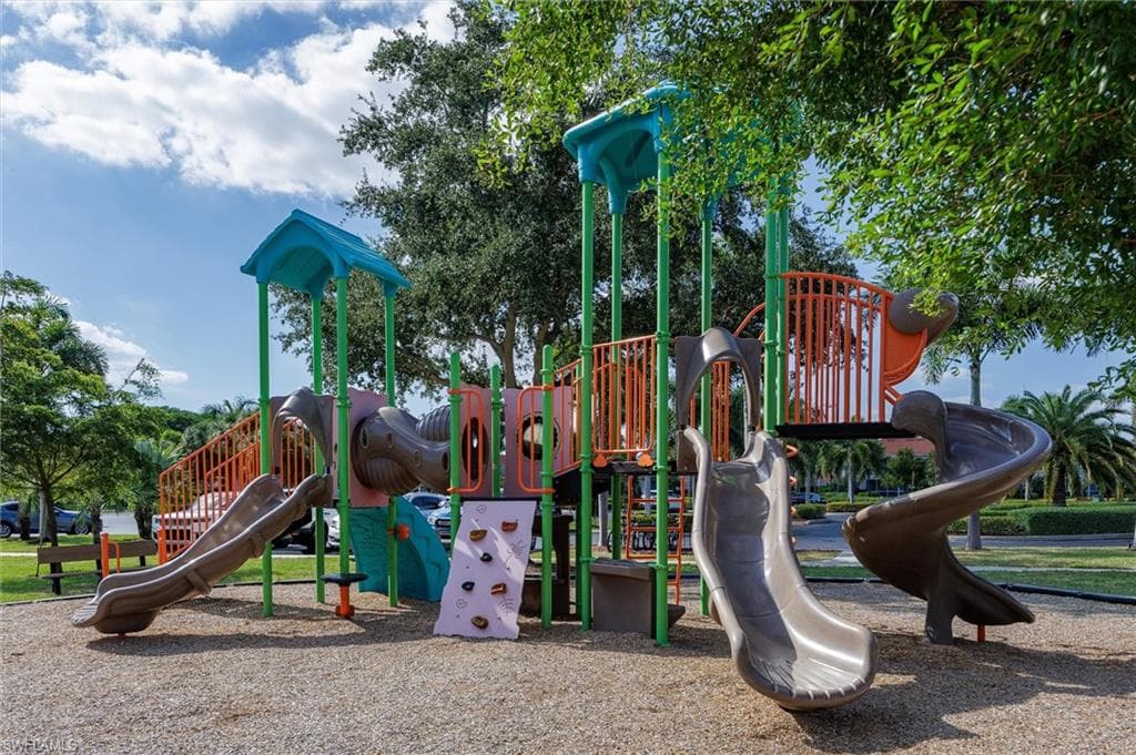 15641 Alton DR-46