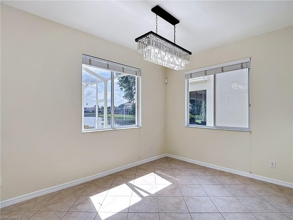 15641 Alton DR-18