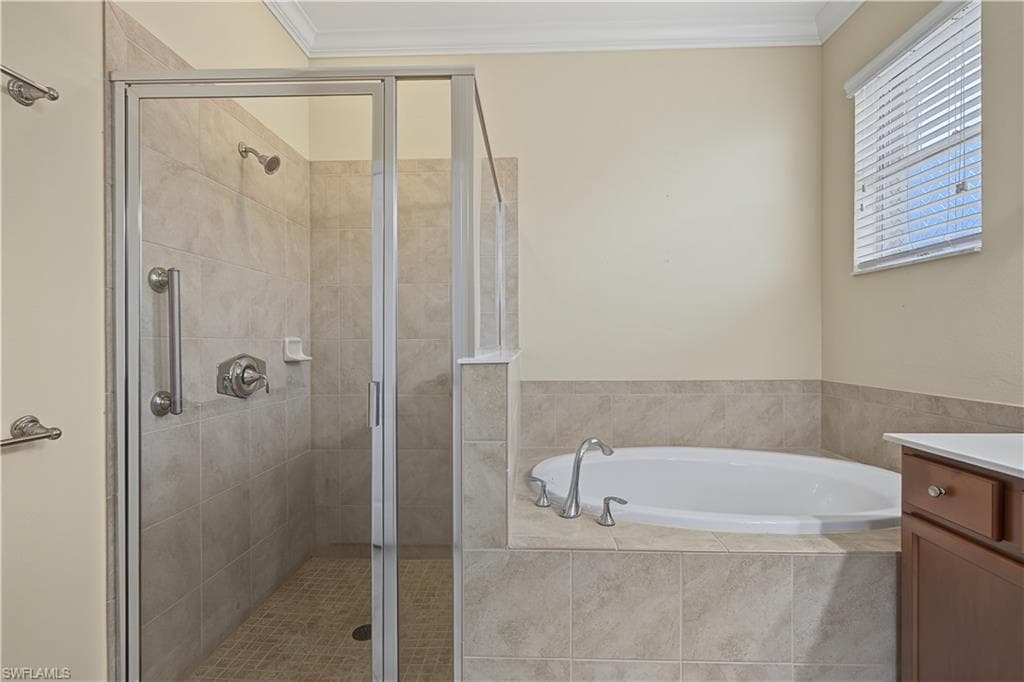 3588 Dandolo CIR-33