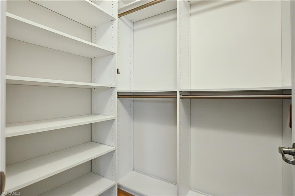 3588 Dandolo CIR-29