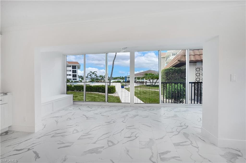 222 Harbour DR 114-17