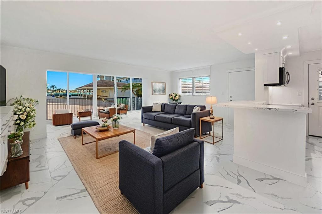 222 Harbour DR 114-26