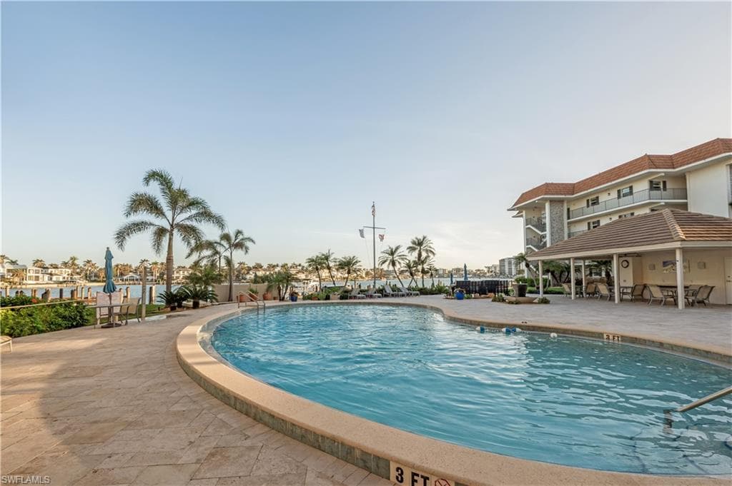 222 Harbour DR 114-38