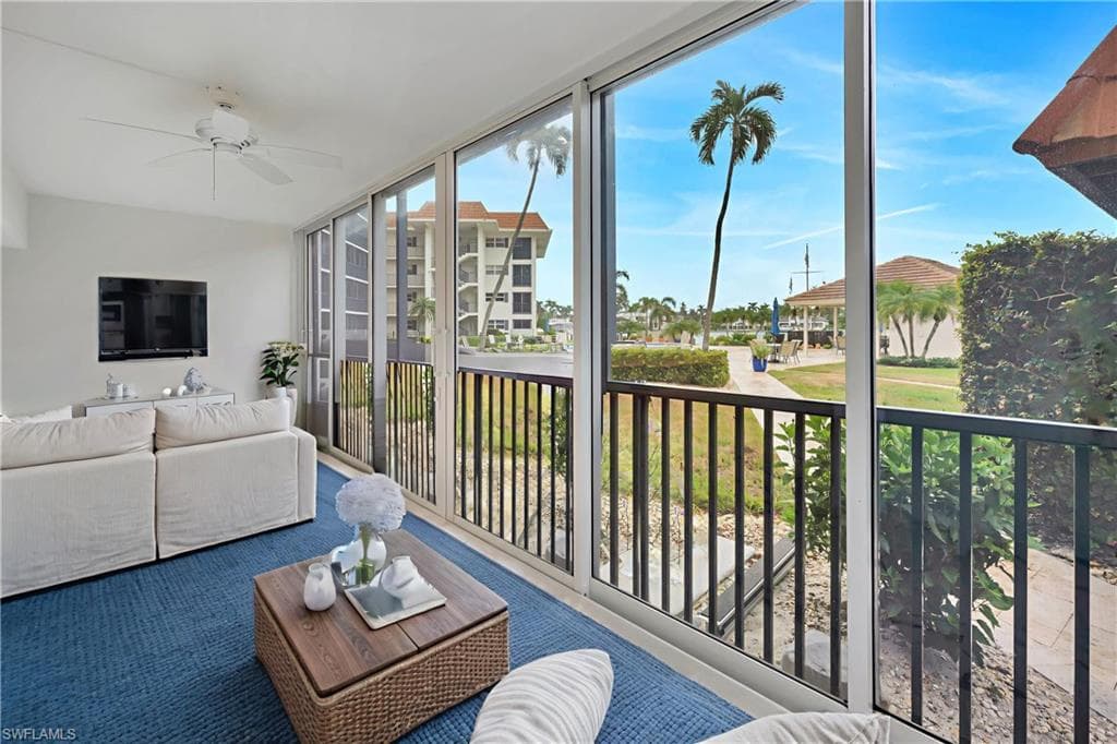 222 Harbour DR 114-15
