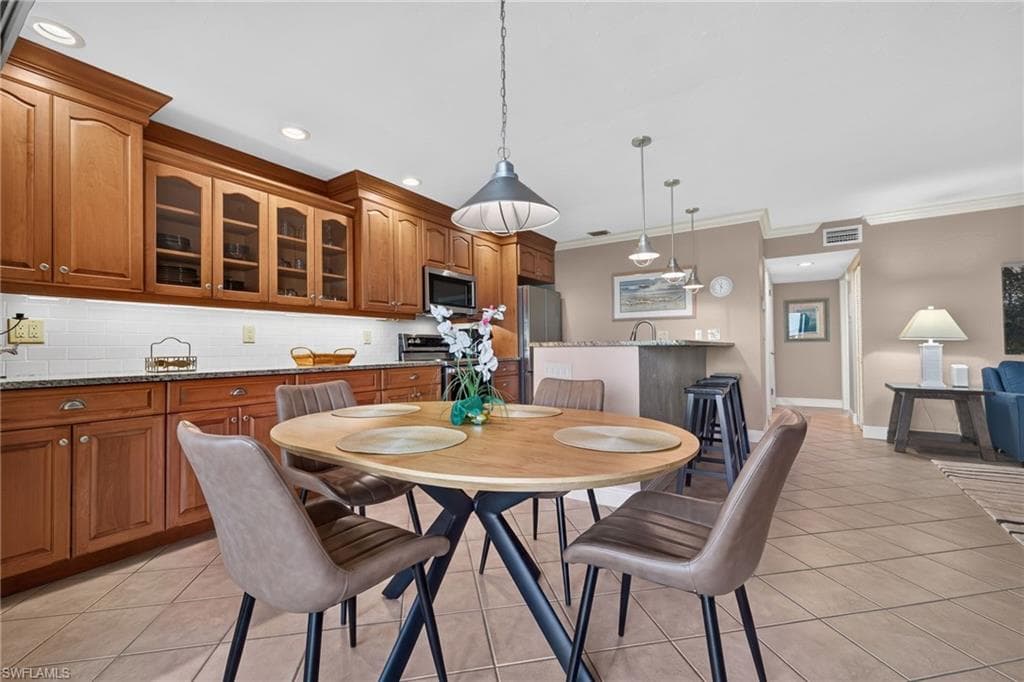 827 E Gulf DR F-7-7