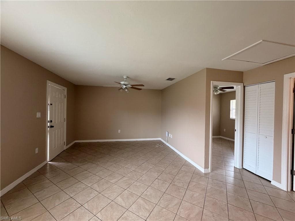 257-263 Poe AVE 257-3