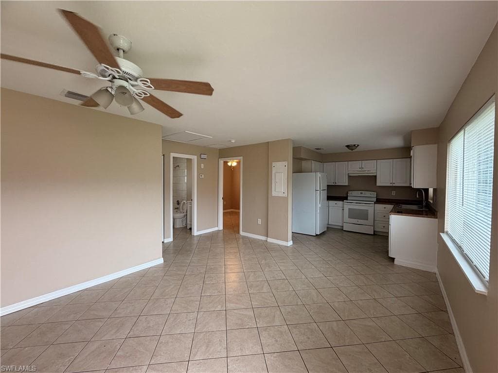 257-263 Poe AVE 257-4