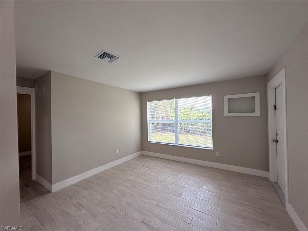 1150 Short ST-7