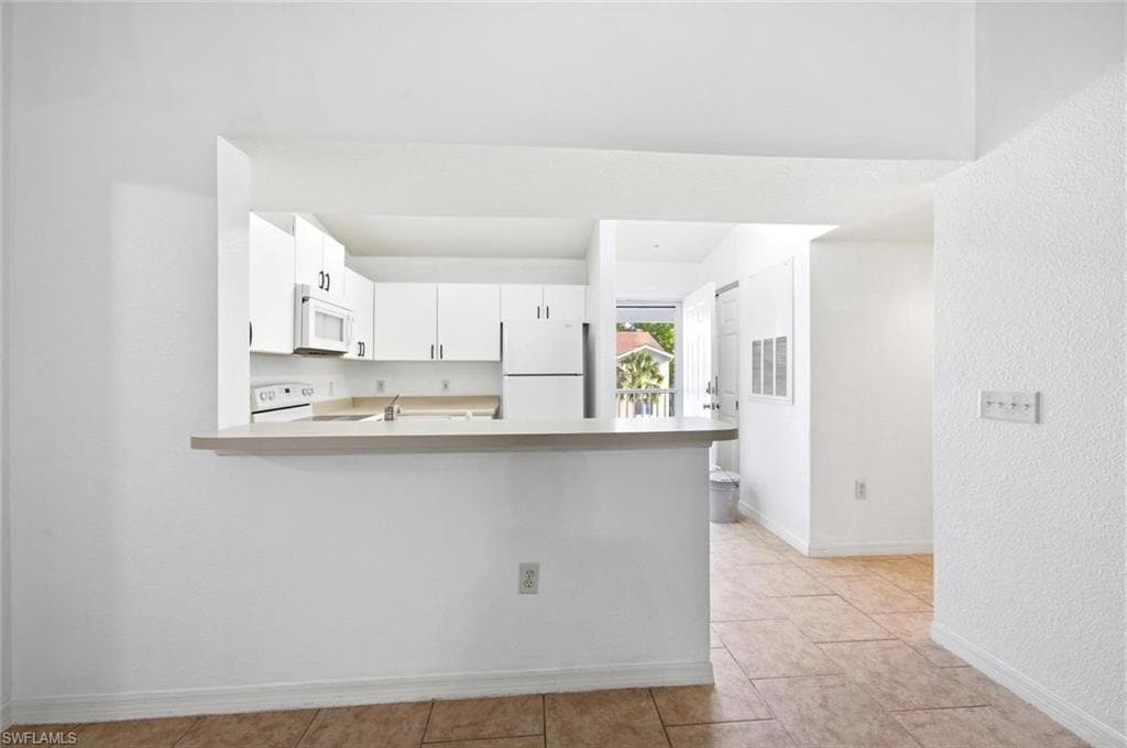 8271 Key Royal CIR 931-7