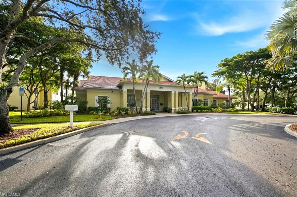 8271 Key Royal CIR 931-19