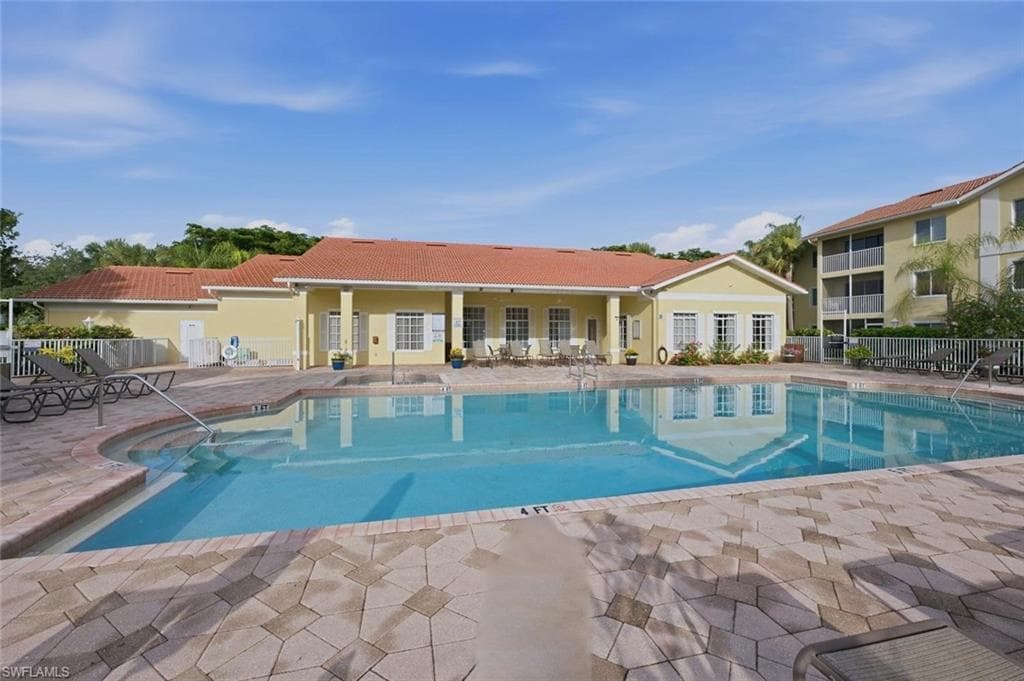 8271 Key Royal CIR 931-21