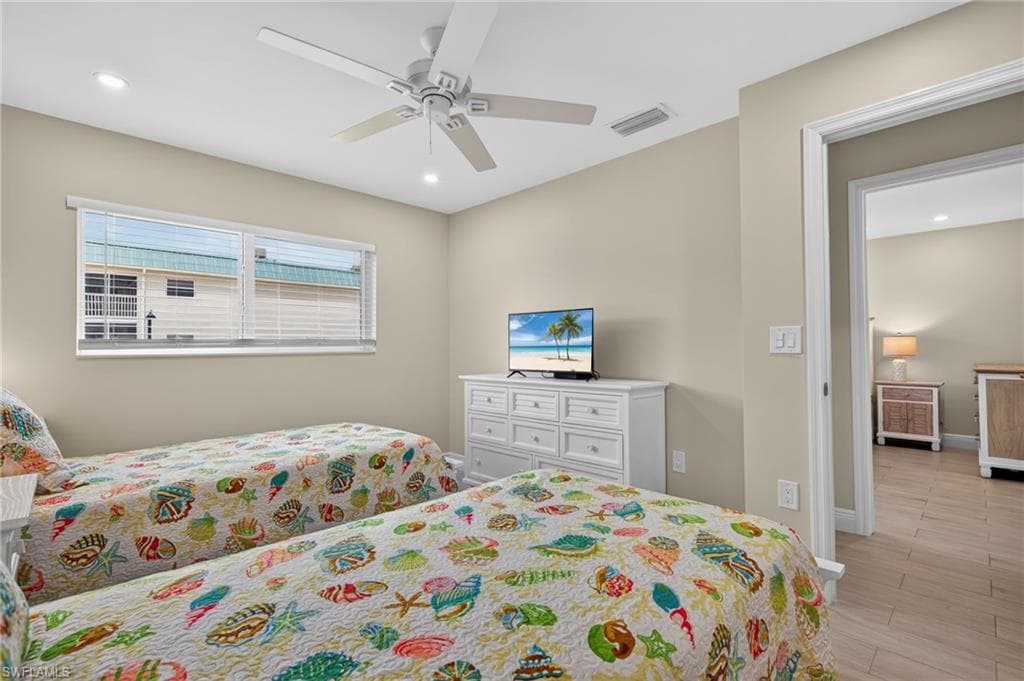 827 E Gulf DR C-3-16