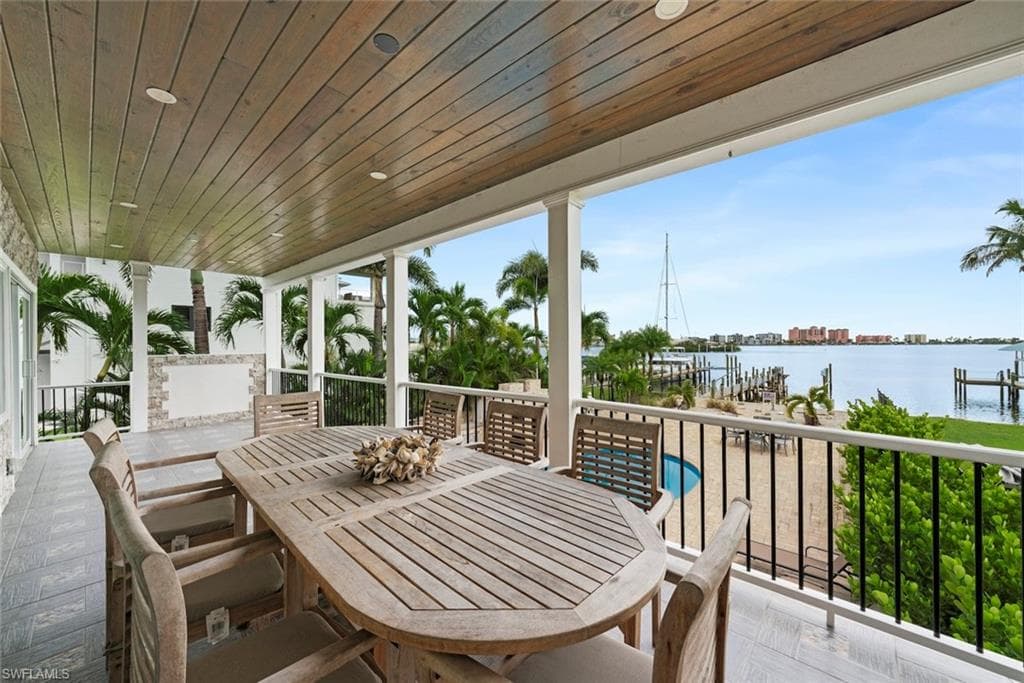 805 San Carlos DR-7