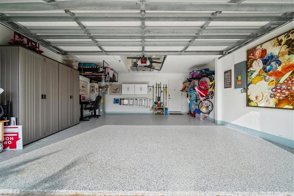 5485 Whitten DR-17
