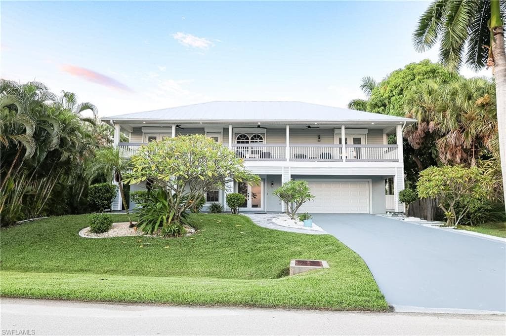 647 Coral DR-2