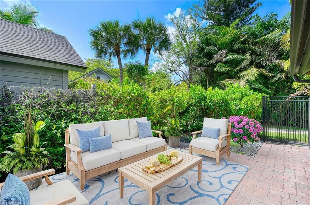 1325 Solana RD K3-4