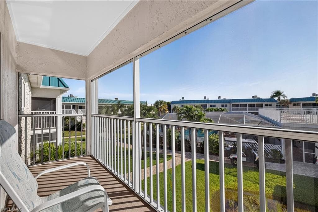 827 E Gulf DR M-7-15