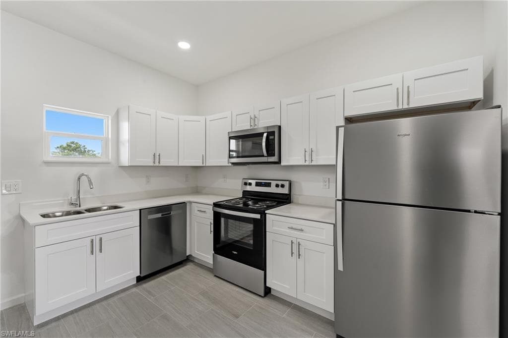 1092 Breckinridge AVE-3
