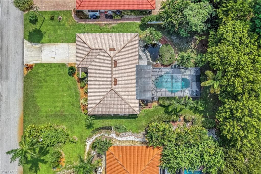 27113 Edenbridge CT-26