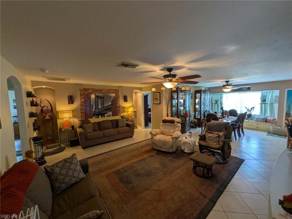 20503 Fern CIR-2