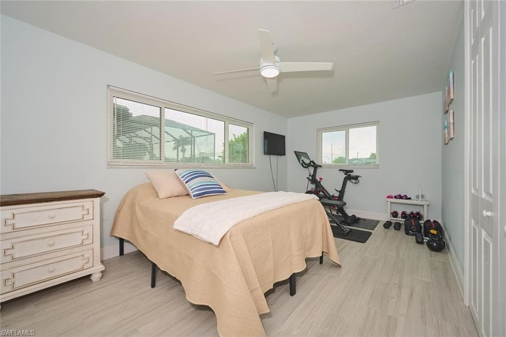 5310 Cortez CT-32