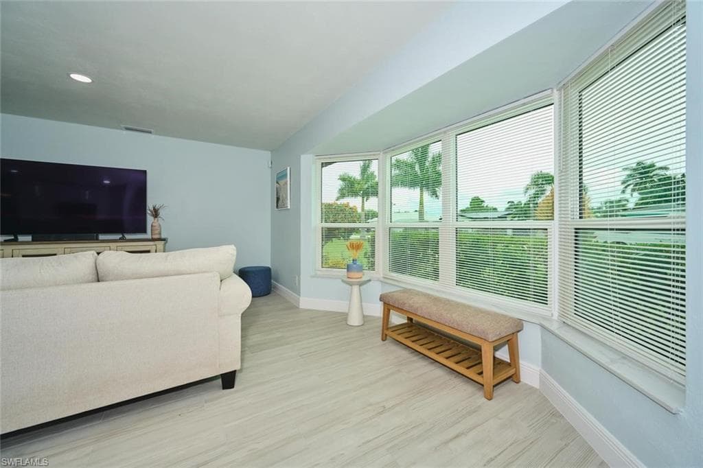 5310 Cortez CT-10