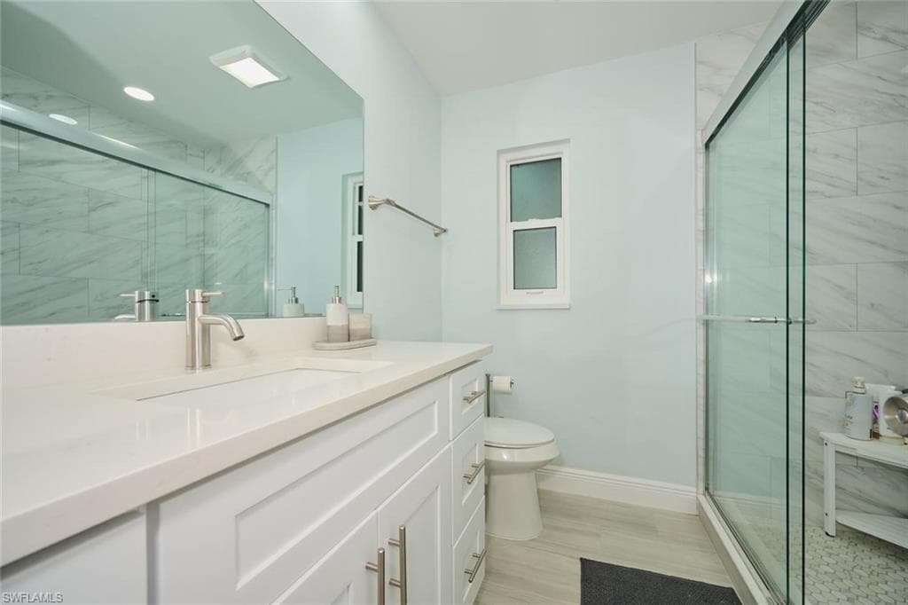5310 Cortez CT-33