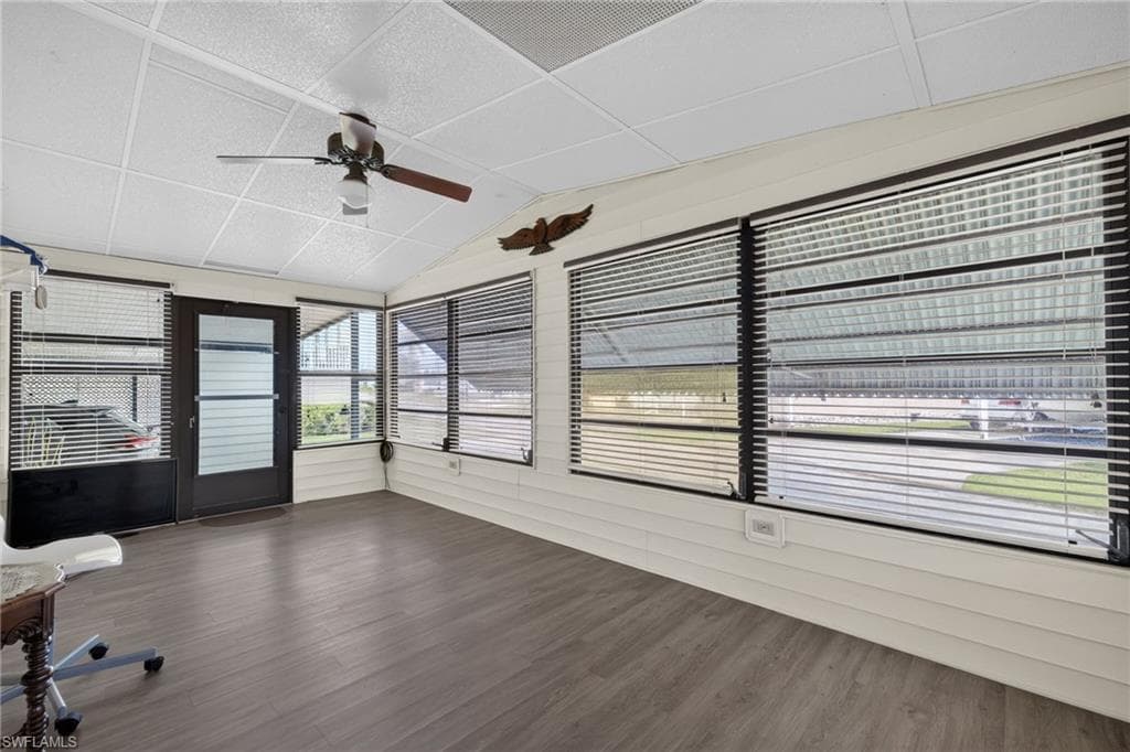 20720 Port DR-17