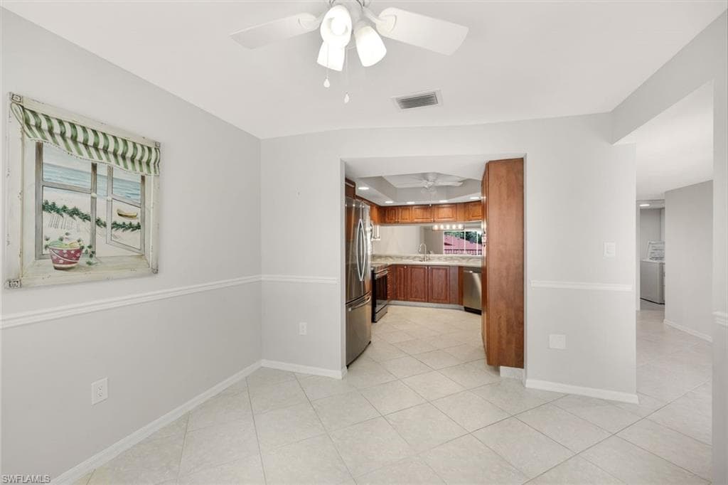 4261 Shetland CT A205-7