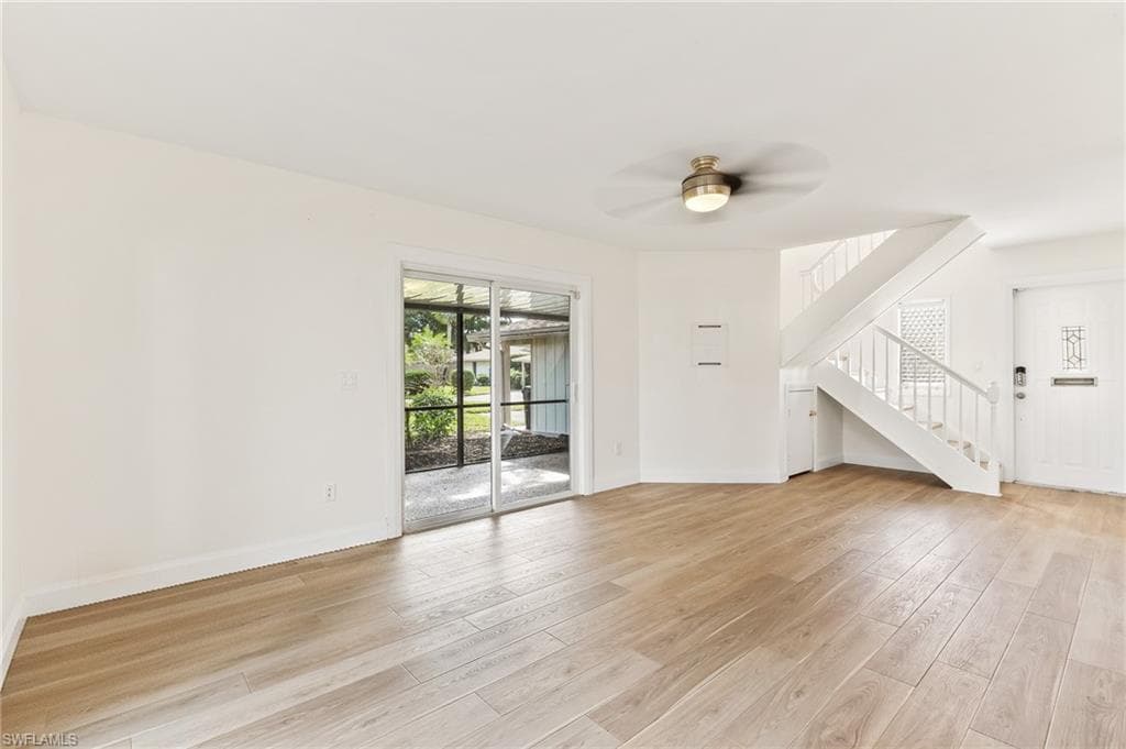4277 Island CIR 1-5