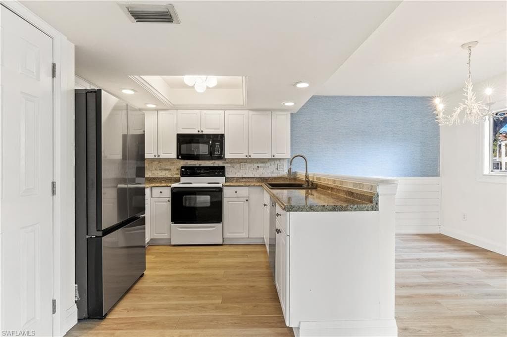 4277 Island CIR 1-4