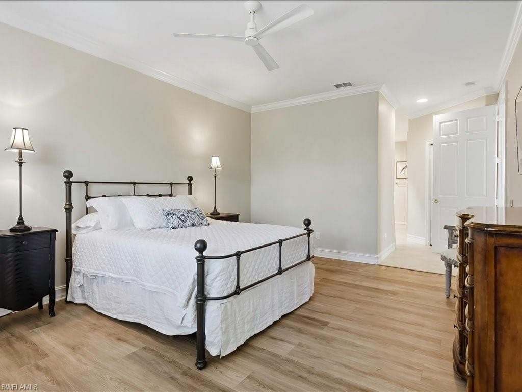 905 Carrick Bend CIR 101-22