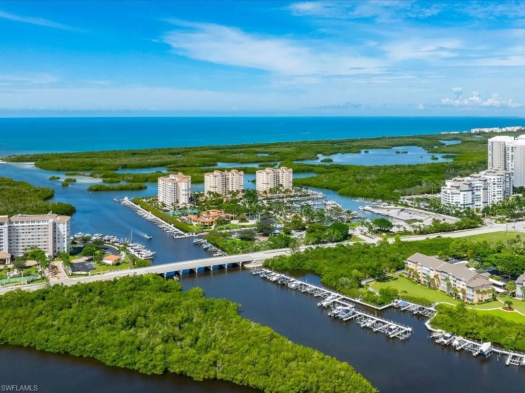 905 Carrick Bend CIR 101-38