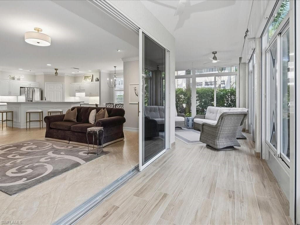 905 Carrick Bend CIR 101-14
