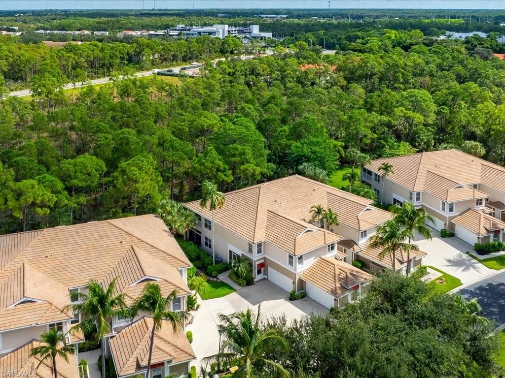 905 Carrick Bend CIR 101-37
