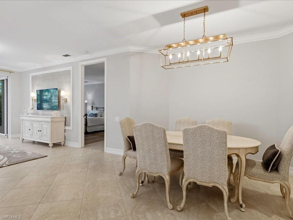 905 Carrick Bend CIR 101-15