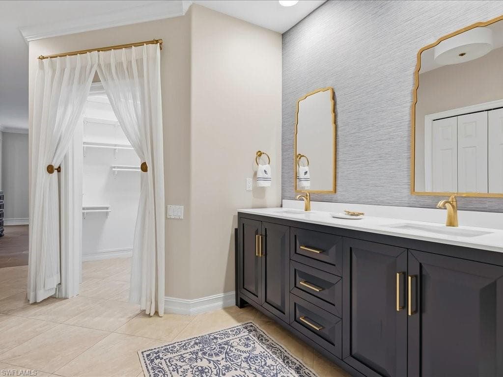 905 Carrick Bend CIR 101-25